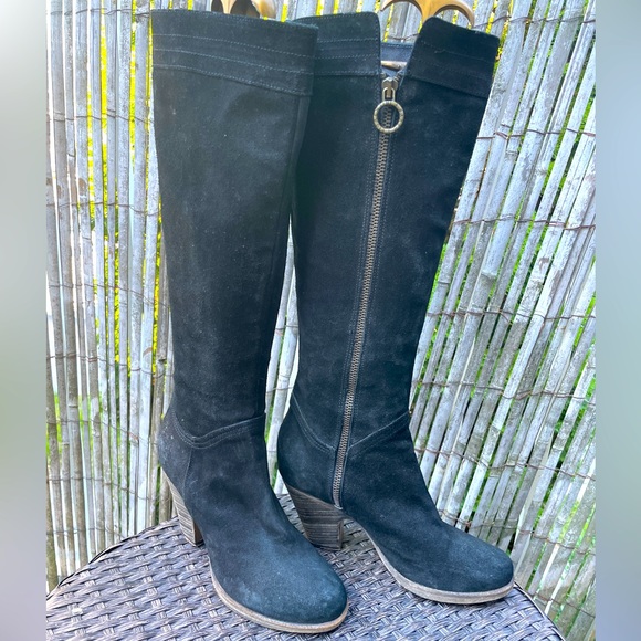 Fiorentini + Baker Shoes - Fiorentini + Baker knee high suede boots, size 37.5